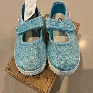 NWT Cienta kids shoe size 25 (8-8.5 US)